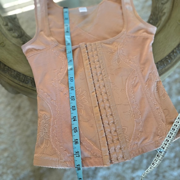 Unbranded Tan Slimming Body Shaper Cami Corset Size Medium - Picture 8 of 9